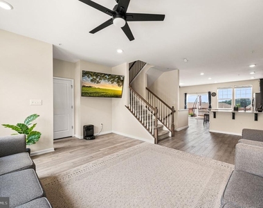 337 Dawson Place - Photo Thumbnail 19