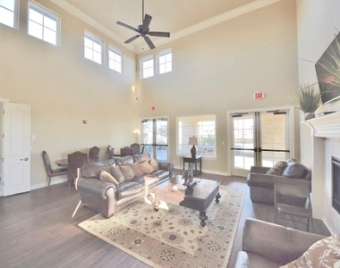18325 Urbano Dr - Photo Thumbnail 20