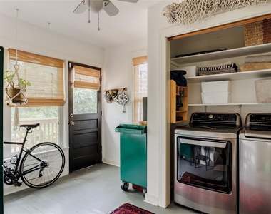 703 E 45th 1/2 St - Photo Thumbnail 27