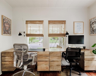 703 E 45th 1/2 St - Photo Thumbnail 11