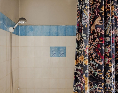 703 E 45th 1/2 St - Photo Thumbnail 26