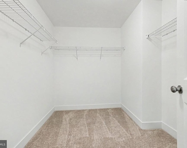 104 Madison Drive - Photo Thumbnail 14
