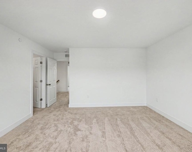 104 Madison Drive - Photo Thumbnail 15