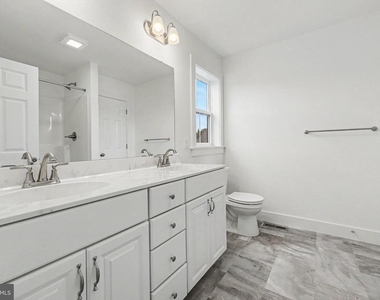 104 Madison Drive - Photo Thumbnail 13