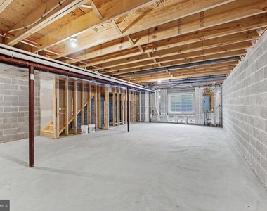 104 Madison Drive - Photo Thumbnail 21