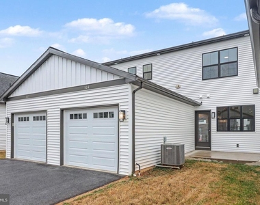 104 Madison Drive - Photo Thumbnail 25