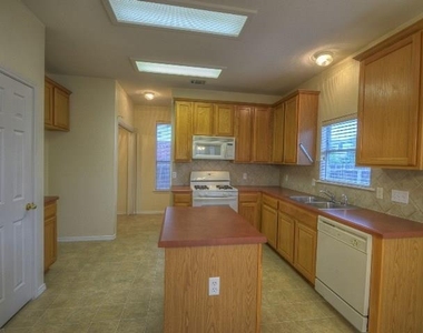 14417 Lilley Brook Cv - Photo Thumbnail 2