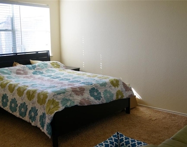 14417 Lilley Brook Cv - Photo Thumbnail 4