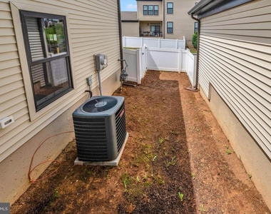 3 Sweetbay Street - Photo Thumbnail 32