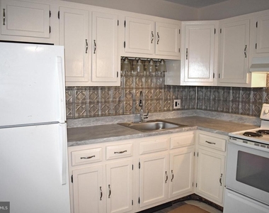 118 Lexington Drive - Photo Thumbnail 14