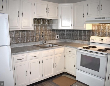 118 Lexington Drive - Photo Thumbnail 15