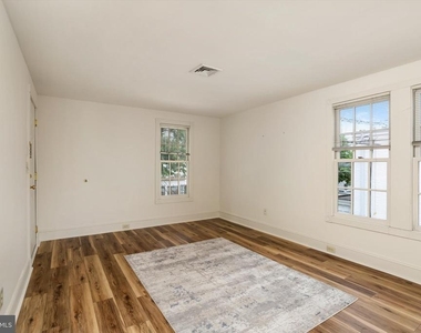 347 Nassau Street - Photo Thumbnail 6