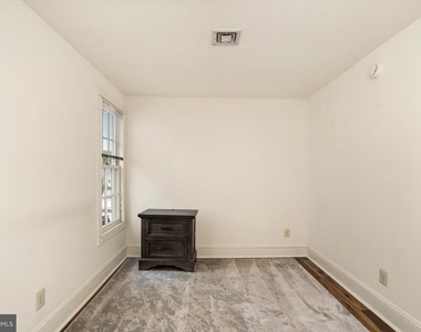 347 Nassau Street - Photo Thumbnail 9
