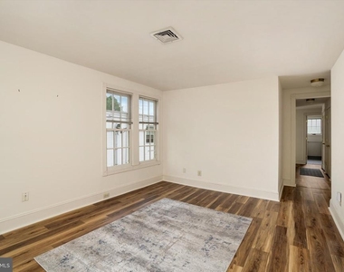 347 Nassau Street - Photo Thumbnail 5