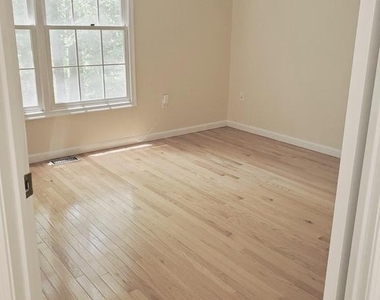 7 Nottingham Circle - Photo Thumbnail 25