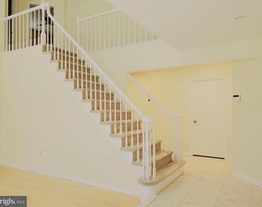 7 Nottingham Circle - Photo Thumbnail 8