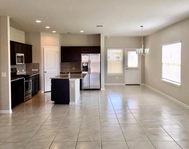 7008 Loretta White Ln - Photo Thumbnail 3