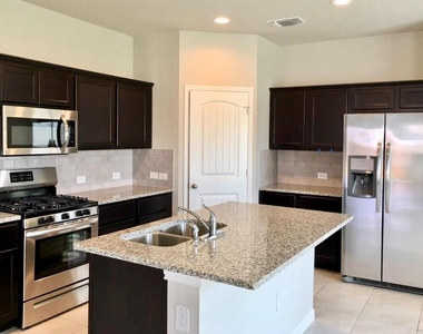 7008 Loretta White Ln - Photo Thumbnail 1