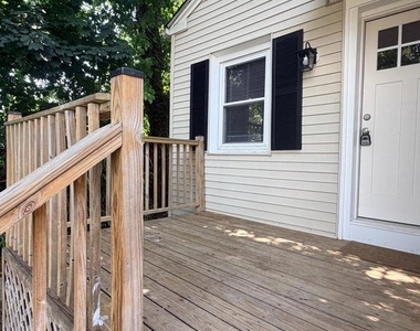 151 E Bettlewood Avenue - Photo Thumbnail 1