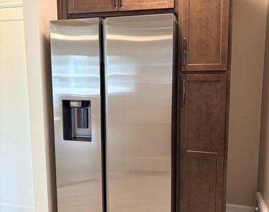 151 E Bettlewood Avenue - Photo Thumbnail 7