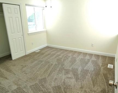 41 Peregrine Drive - Photo Thumbnail 6