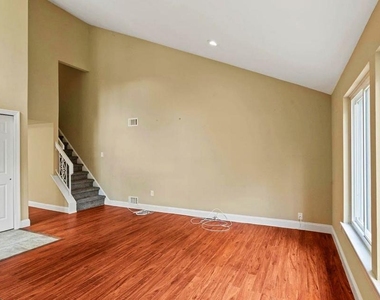 41 Peregrine Drive - Photo Thumbnail 1