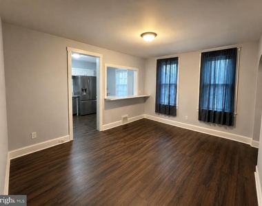 637 Powell Street - Photo Thumbnail 4