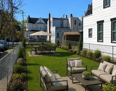 637 Powell Street - Photo Thumbnail 13