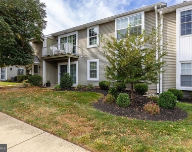 380 Delancey Place - Photo Thumbnail 21