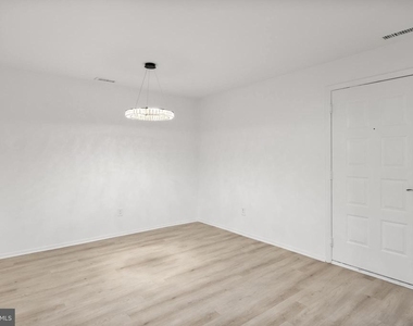 4912 Dunbarton Road - Photo Thumbnail 2
