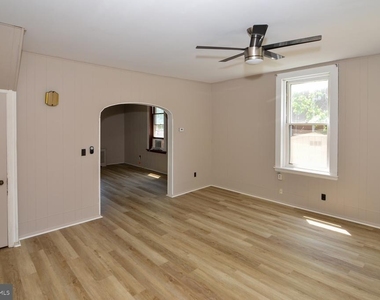 19 4th Avenue - Photo Thumbnail 18