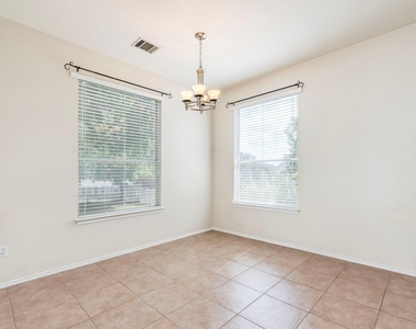 5814 Negley - Photo Thumbnail 8