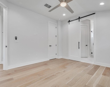408 W Odell St - Photo Thumbnail 16