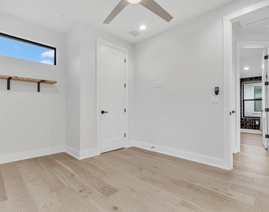 408 W Odell St - Photo Thumbnail 21