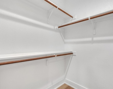 408 W Odell St - Photo Thumbnail 25