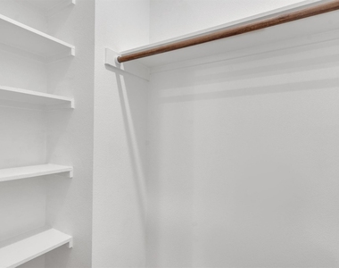 408 W Odell St - Photo Thumbnail 24