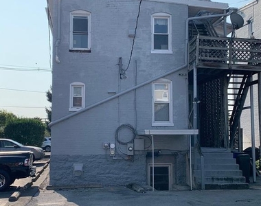111 King Street - Photo Thumbnail 2