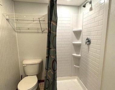 111 King Street - Photo Thumbnail 17