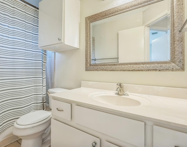 14454 Robert I Walker Blvd - Photo Thumbnail 12