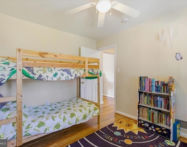 6317 Jason Avenue - Photo Thumbnail 14