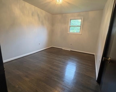 6003 Joyce Drive - Photo Thumbnail 7