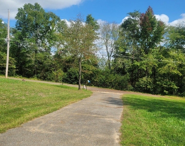 16309 Holly Hill Drive - Photo Thumbnail 21