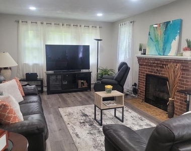 16309 Holly Hill Drive - Photo Thumbnail 13