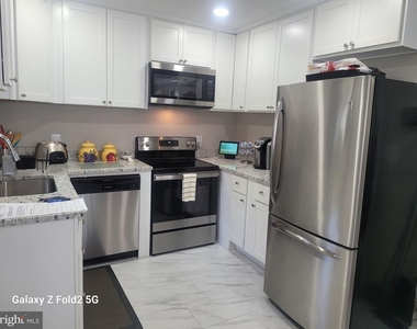 16309 Holly Hill Drive - Photo Thumbnail 6
