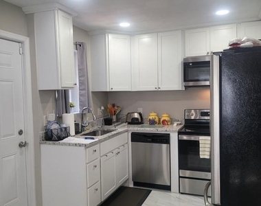 16309 Holly Hill Drive - Photo Thumbnail 5
