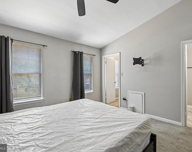 530 Mount Lubentia Court E - Photo Thumbnail 13