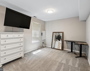 530 Mount Lubentia Court E - Photo Thumbnail 25