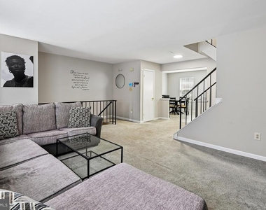 530 Mount Lubentia Court E - Photo Thumbnail 3