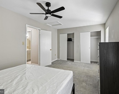 530 Mount Lubentia Court E - Photo Thumbnail 21