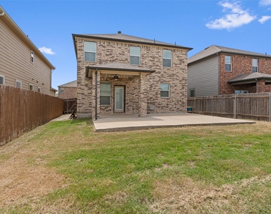 2950 E Old Settlers Blvd - Photo Thumbnail 32